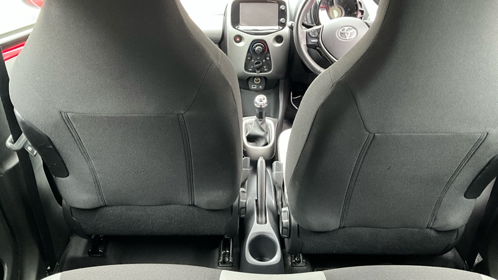 Toyota Aygo 1.0 VVT-i X-Play 5dr Petrol Hatchback - Image 22