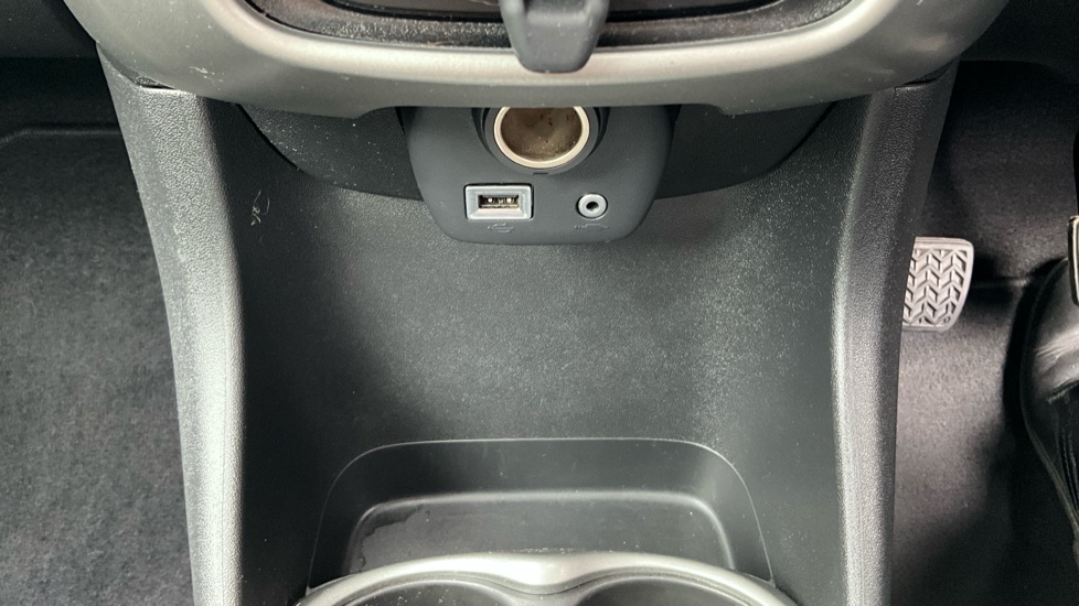 Toyota Aygo 1.0 VVT-i X-Play 5dr Petrol Hatchback - Image 41