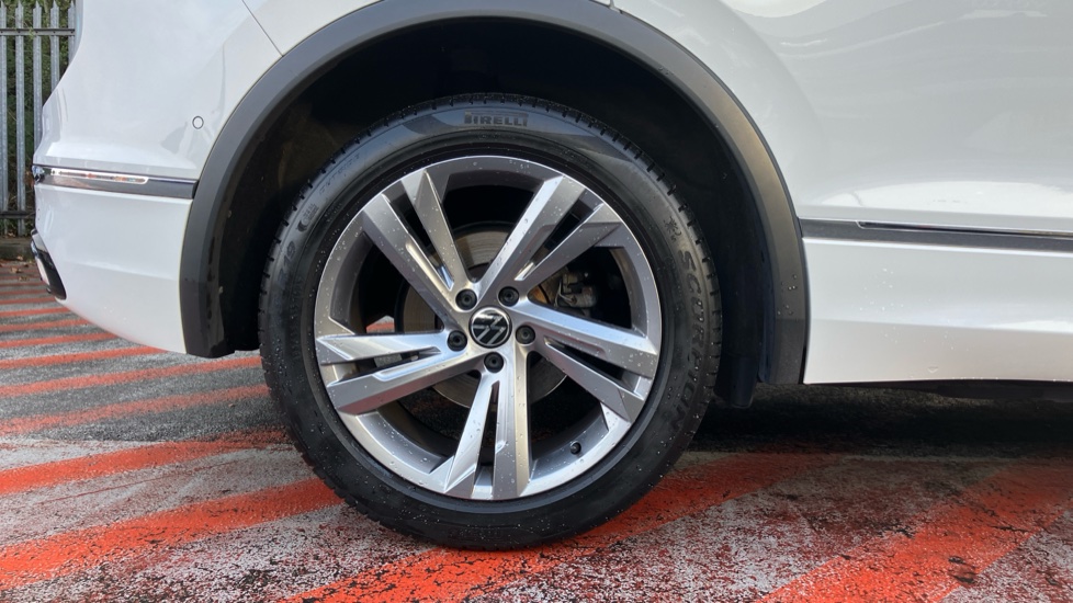 Volkswagen Tiguan 1.5 TSI 150 R-Line Edition 5dr DSG Petrol Estate - Image 7