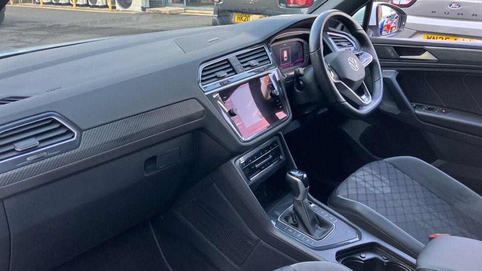 Volkswagen Tiguan 1.5 TSI 150 R-Line Edition 5dr DSG Petrol Estate - Image 9