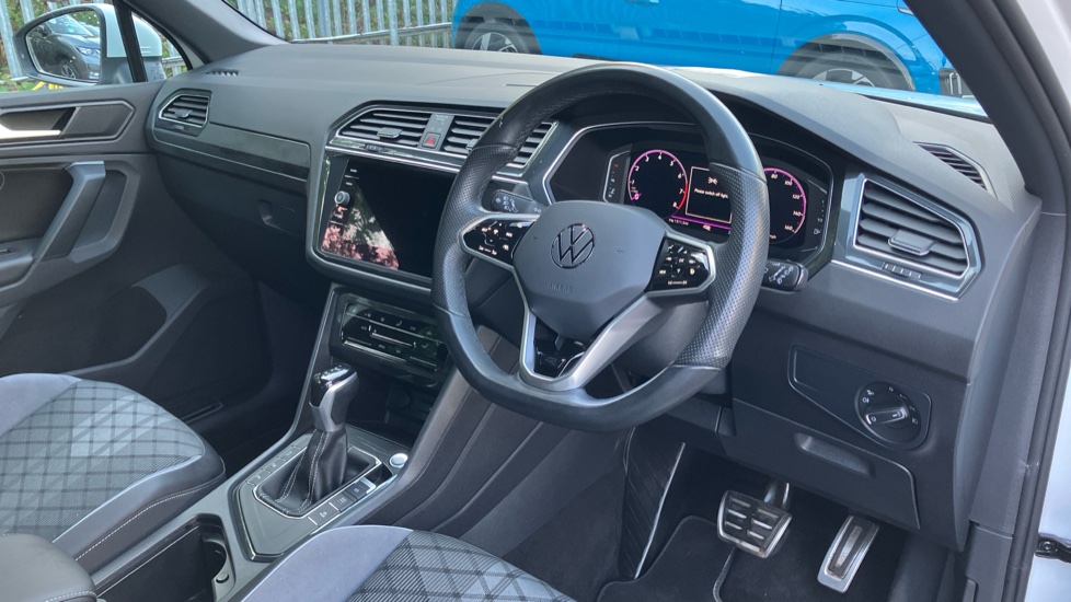 Volkswagen Tiguan 1.5 TSI 150 R-Line Edition 5dr DSG Petrol Estate - Image 11