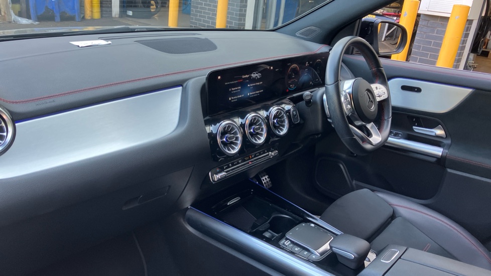 Mercedes-Benz Eqa 250+ 140kW AMG Line 70.5kWh 5dr Auto Electric Hatchback - Image 9