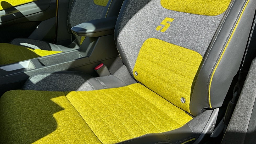Renault 5 110kW Iconic Five Comfort Range 52kWh 5dr Auto Electric Hatchback - Image 24