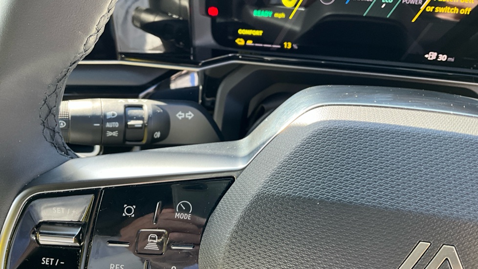 Renault 5 110kW Iconic Five Comfort Range 52kWh 5dr Auto Electric Hatchback - Image 35