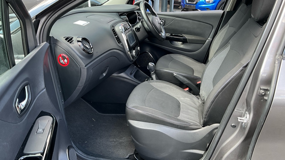 Renault Captur 1.5 dCi 90 Dynamique Nav 5dr Auto Diesel Hatchback - Image 22