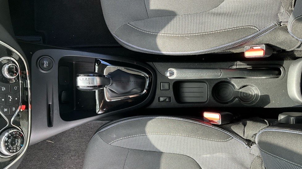 Renault Captur 1.5 dCi 90 Dynamique Nav 5dr Auto Diesel Hatchback - Image 26