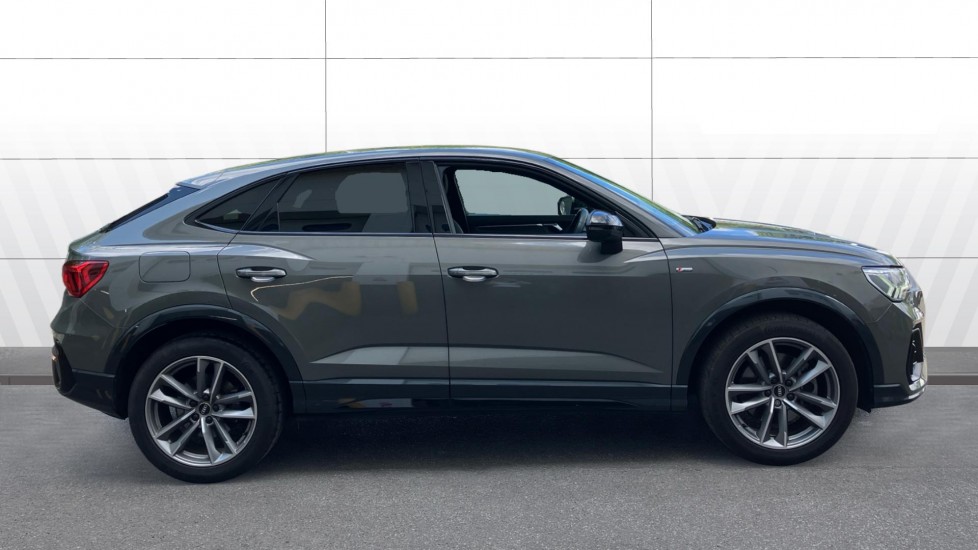 Audi Q3 40 TFSI Quattro Black Edition 5dr S Tronic Petrol Estate - Image 5