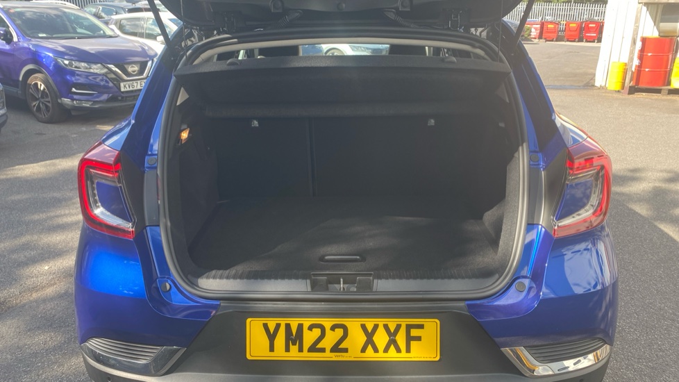 Renault Captur 1.3 TCE 140 SE Edition 5dr Petrol Hatchback - Image 4