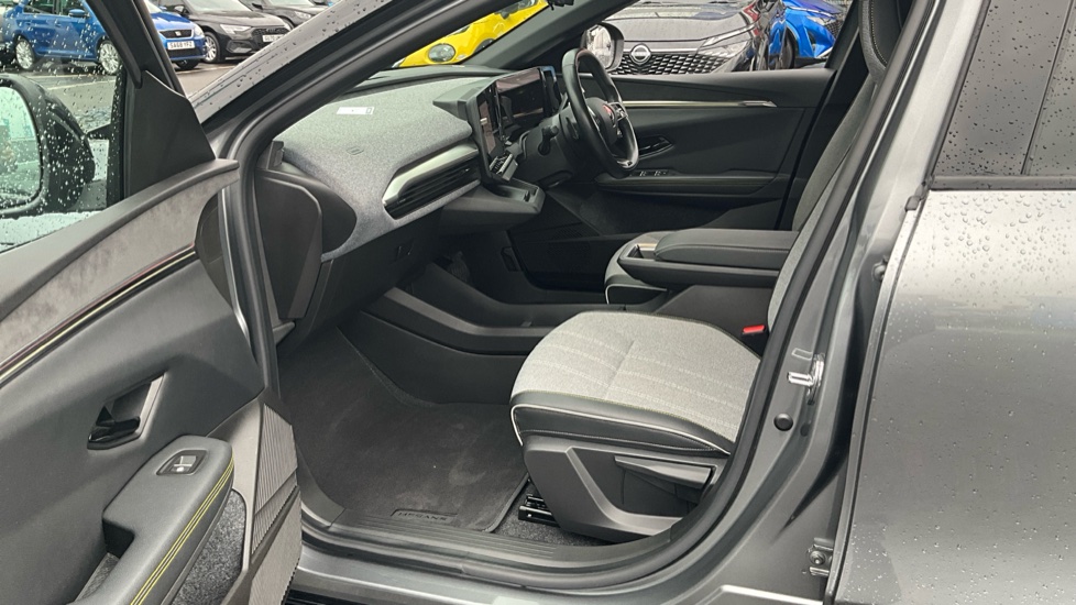 Renault Megane E-Tech EV60 160kW Launch Edition 60kWh OC 5dr Auto Electric Hatchback - Image 40