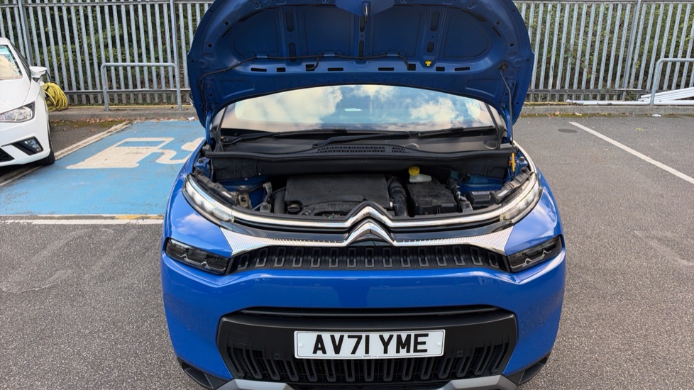 Citroen C3 Aircross 1.2 PureTech 130 Shine Plus 5dr EAT6 Petrol Hatchback - Image 8