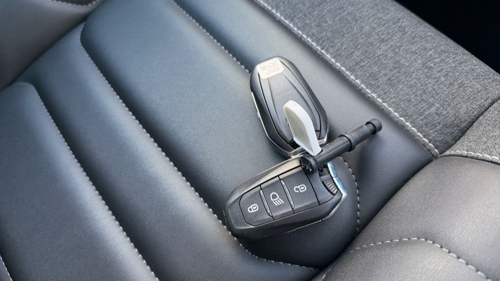 Citroen C3 Aircross 1.2 PureTech 130 Shine Plus 5dr EAT6 Petrol Hatchback - Image 20