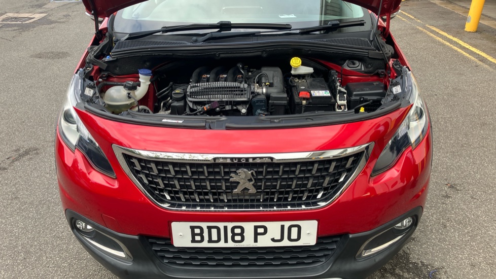 Peugeot 2008 1.2 PureTech Allure Premium 5dr Petrol Estate - Image 8