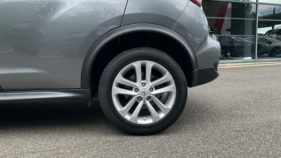 Nissan Juke 1.6 Acenta Premium 5dr Xtronic Petrol Hatchback - Image 7