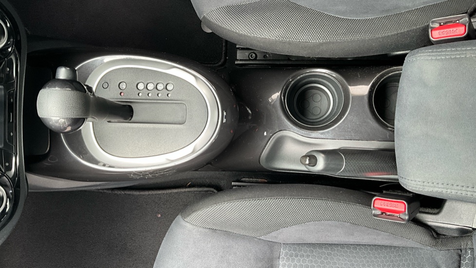 Nissan Juke 1.6 Acenta Premium 5dr Xtronic Petrol Hatchback - Image 23