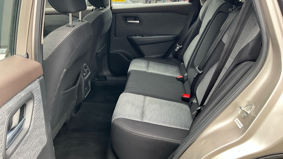Nissan X-Trail 1.5 MHEV 163 Acenta Premium 5dr Xtronic Petrol Station Wagon - Image 16