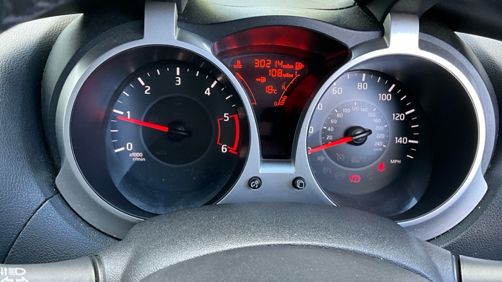 Nissan Juke 1.5 dCi N-Connecta 5dr Diesel Hatchback - Image 18