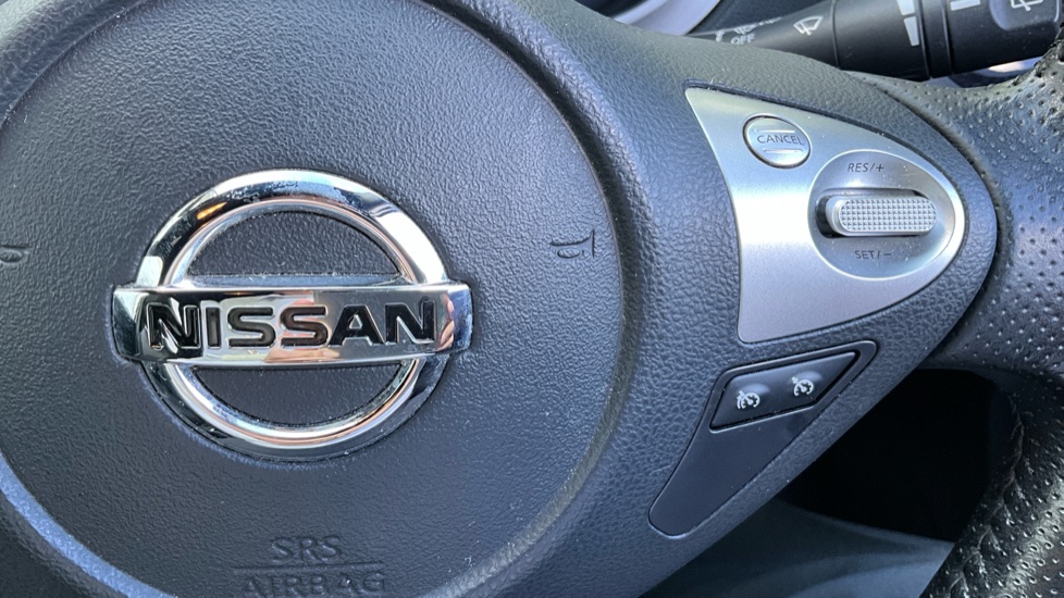 Nissan Juke 1.5 dCi N-Connecta 5dr Diesel Hatchback - Image 30