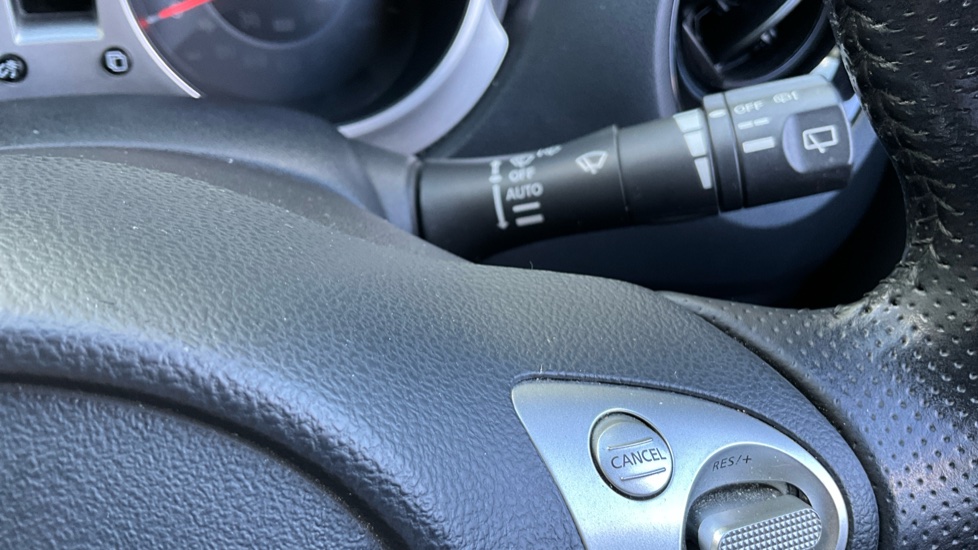 Nissan Juke 1.5 dCi N-Connecta 5dr Diesel Hatchback - Image 31