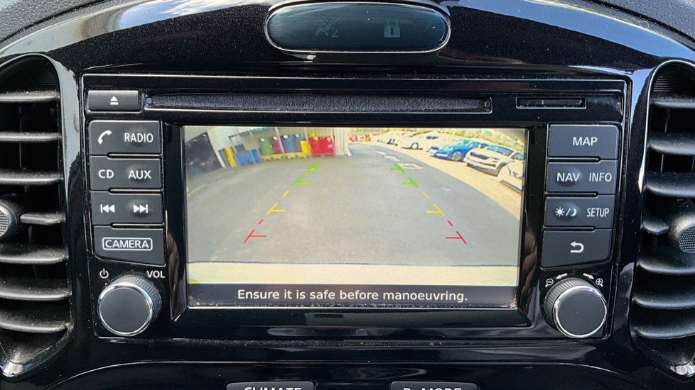 Nissan Juke 1.5 dCi N-Connecta 5dr Diesel Hatchback - Image 38