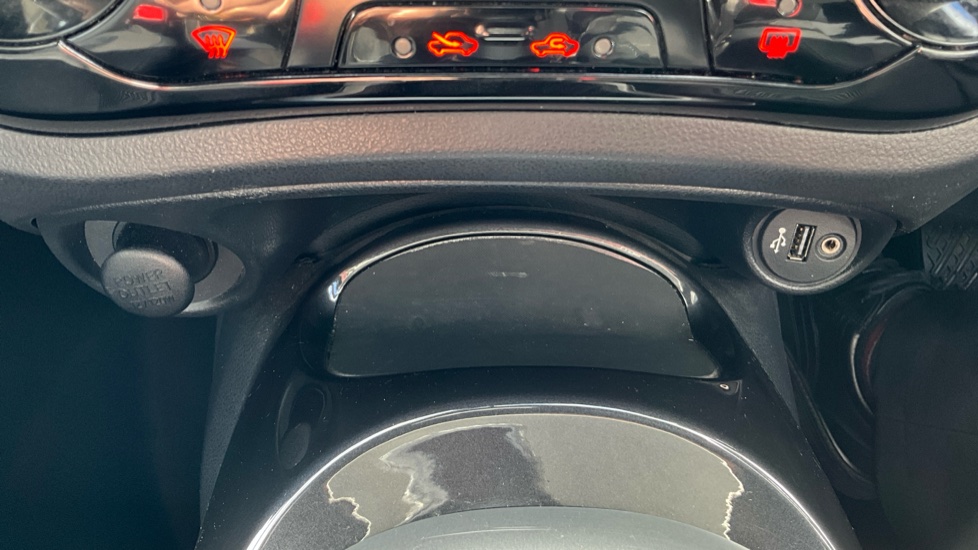 Nissan Juke 1.5 dCi N-Connecta 5dr Diesel Hatchback - Image 39