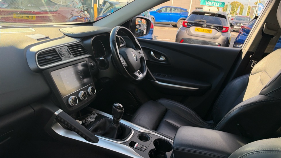 Renault Kadjar 1.3 TCE GT Line 5dr Petrol Hatchback - Image 9