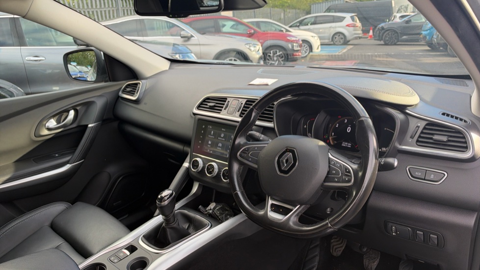 Renault Kadjar 1.3 TCE GT Line 5dr Petrol Hatchback - Image 11