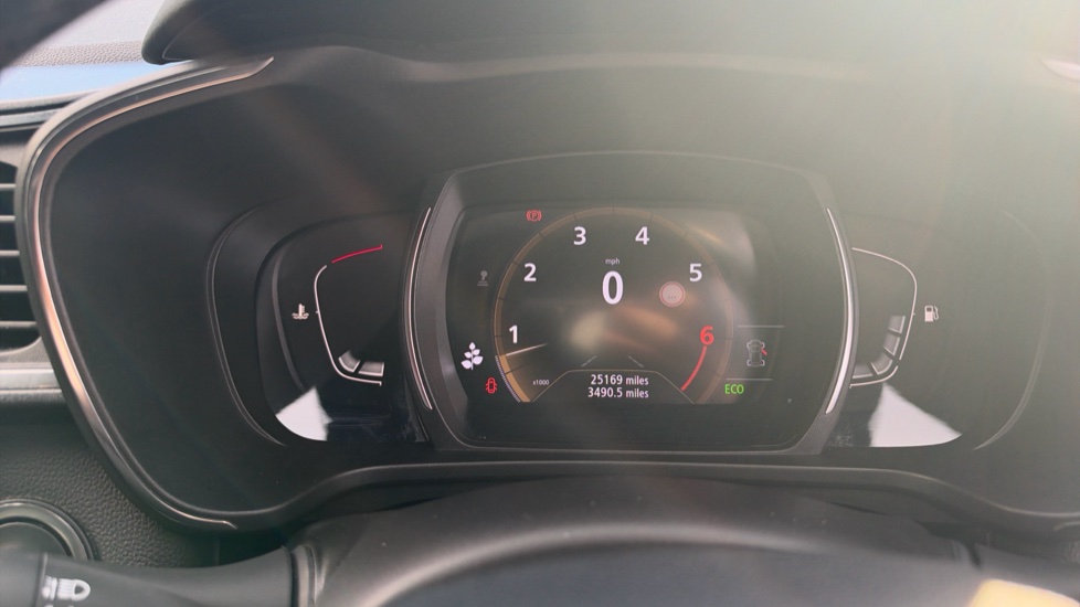 Renault Kadjar 1.3 TCE GT Line 5dr Petrol Hatchback - Image 18