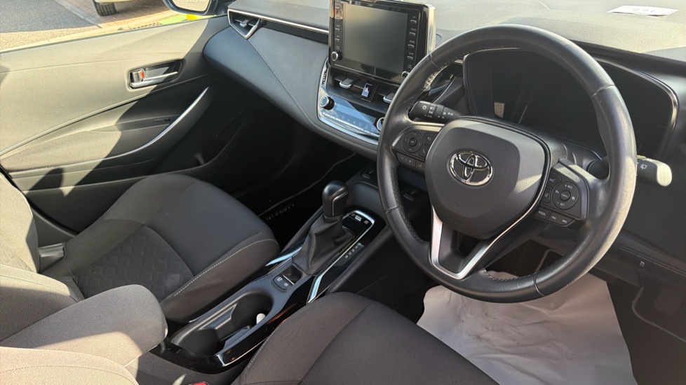Toyota Corolla 1.8 VVT-i Hybrid Icon Tech 5dr CVT Hybrid Hatchback - Image 11