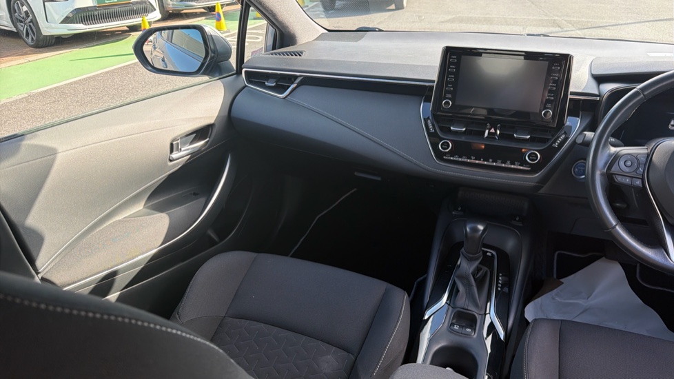 Toyota Corolla 1.8 VVT-i Hybrid Icon Tech 5dr CVT Hybrid Hatchback - Image 14