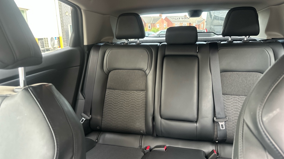 Nissan ARIYA 160kW Advance 63kWh 22kWCh 5dr Auto Electric Hatchback - Image 15