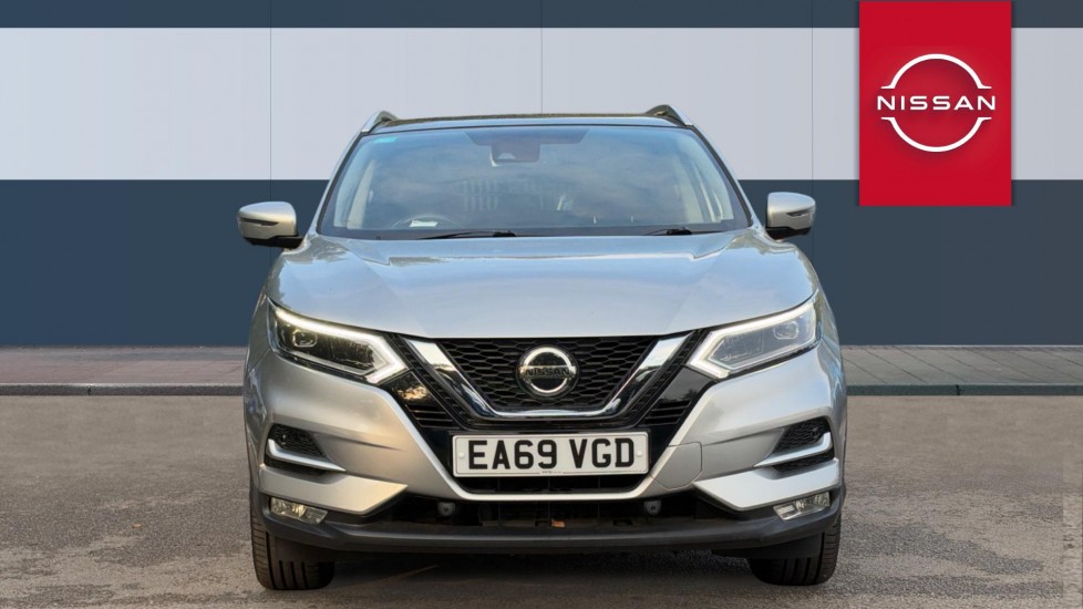 Nissan Qashqai 1.3 DiG-T Tekna 5dr Petrol Hatchback - Image 3