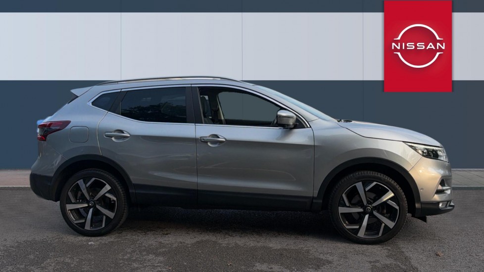 Nissan Qashqai 1.3 DiG-T Tekna 5dr Petrol Hatchback - Image 5