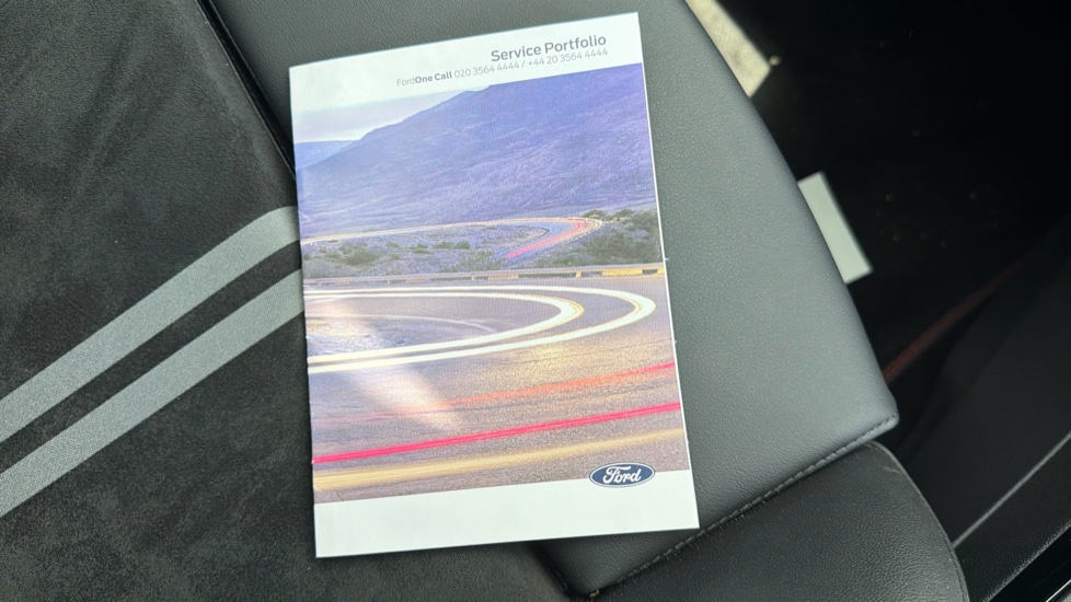 Ford Puma ST 1.0 EcoBoost Hybrid mHEV ST 5dr DCT Petrol Hatchback - Image 19