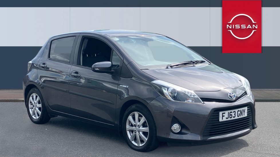 Toyota Yaris 1.5 VVT-i Hybrid T4 5dr CVT Hybrid Hatchback - Image 1