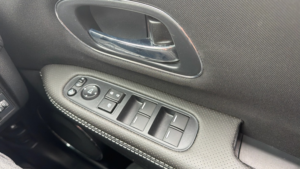 Honda HR-V 1.5 i-VTEC SE CVT 5dr Petrol Hatchback - Image 21
