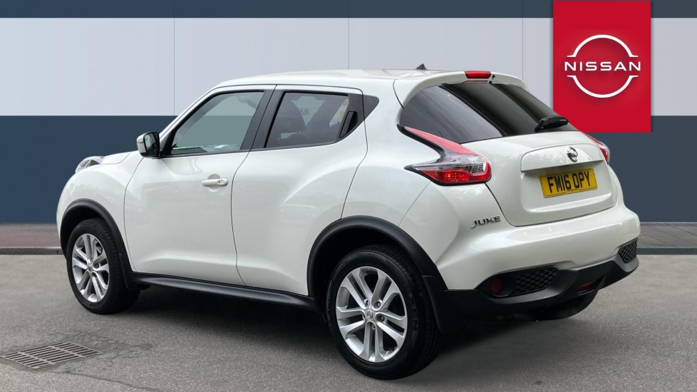 Nissan Juke 1.2 DiG-T N-Connecta 5dr Petrol Hatchback - Image 2