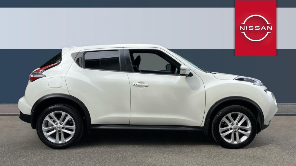 Nissan Juke 1.2 DiG-T N-Connecta 5dr Petrol Hatchback - Image 5