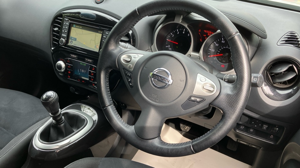 Nissan Juke 1.2 DiG-T N-Connecta 5dr Petrol Hatchback - Image 11
