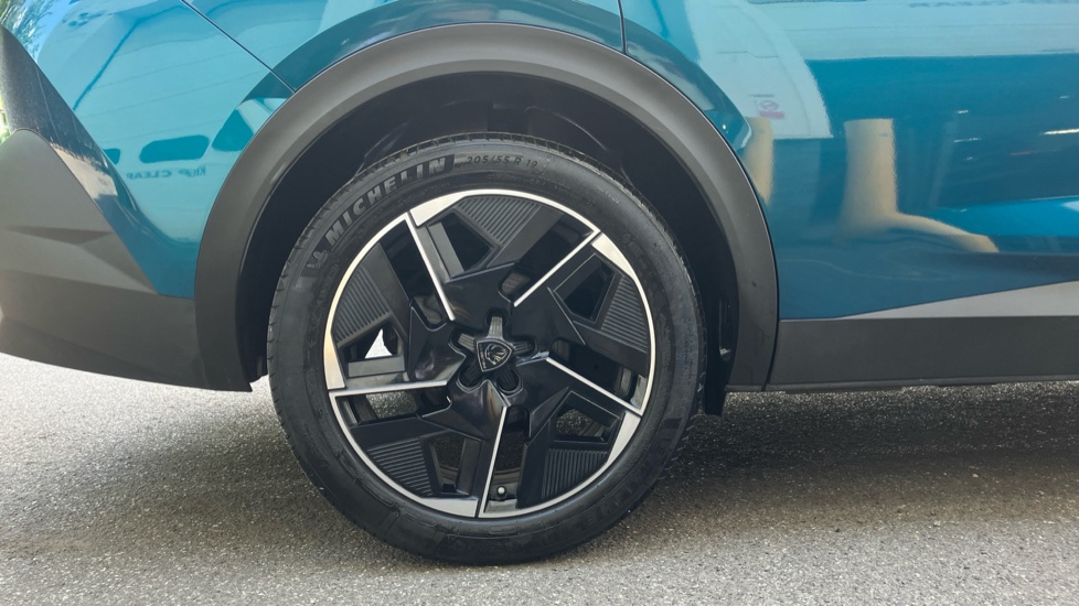 Peugeot 408 1.2 PureTech GT 5dr EAT8 Petrol Hatchback - Image 7