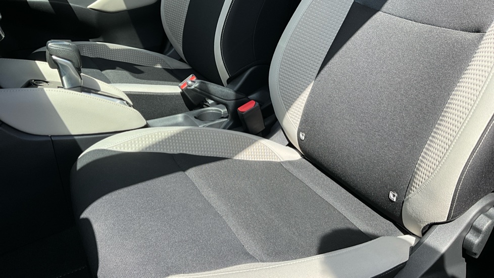 Nissan Micra 1.0 IG-T 92 Tekna 5dr CVT Petrol Hatchback - Image 27