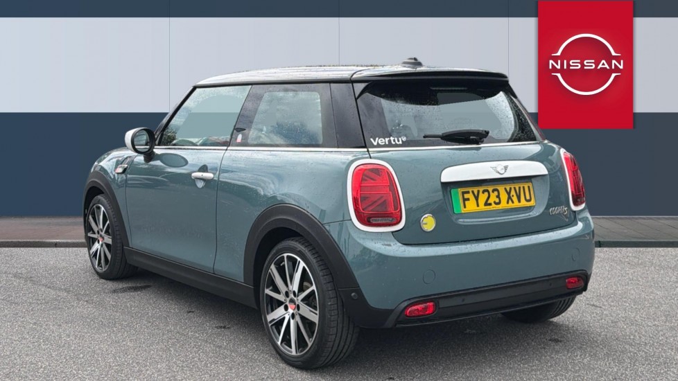 MINI Hatchback 135kW Cooper S Multitone Edition 33kWh 3dr Auto Electric Hatchback - Image 2