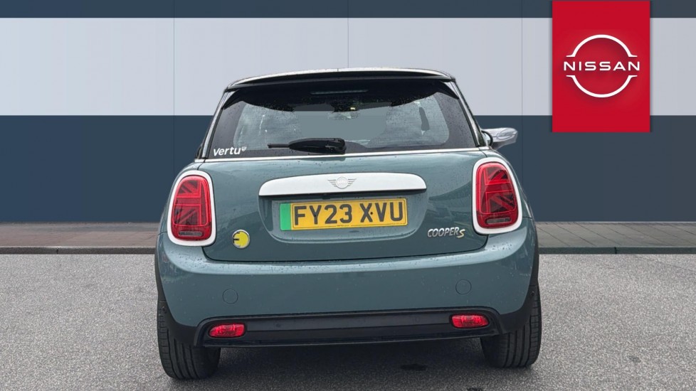 MINI Hatchback 135kW Cooper S Multitone Edition 33kWh 3dr Auto Electric Hatchback - Image 6