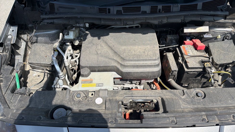 Nissan LEAF 160kW e+ Tekna 59kWh 5dr Auto Electric Hatchback - Image 8