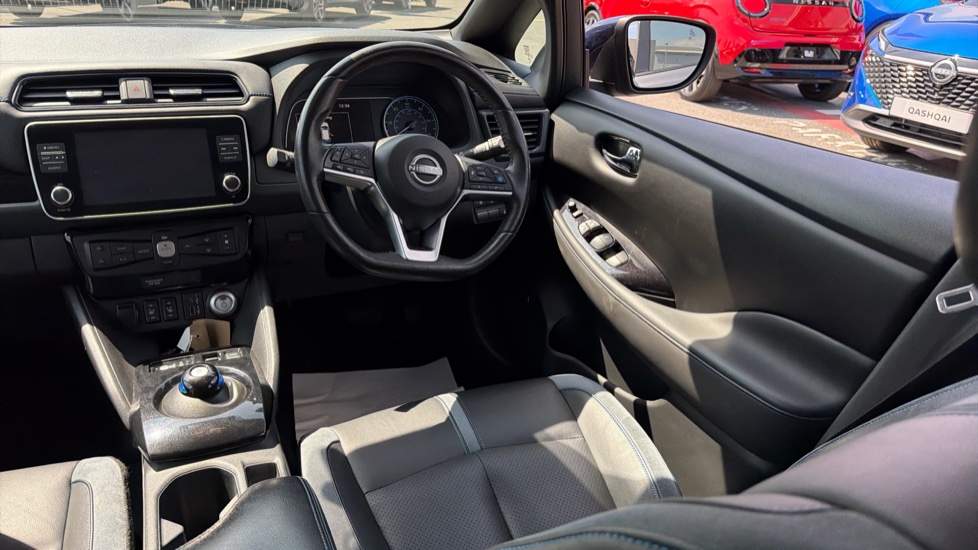 Nissan LEAF 160kW e+ Tekna 59kWh 5dr Auto Electric Hatchback - Image 9