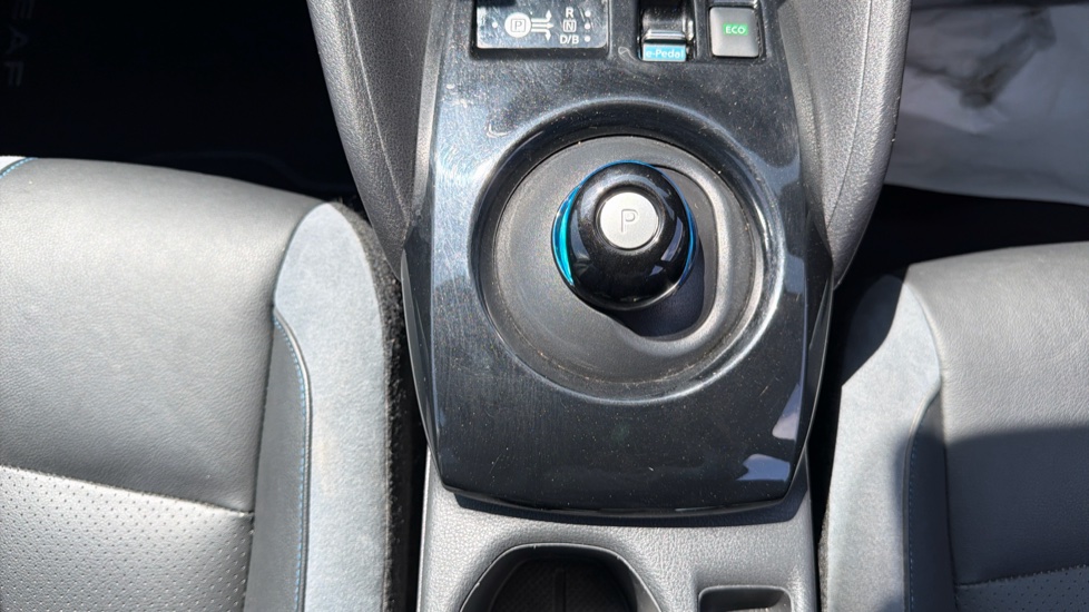 Nissan LEAF 160kW e+ Tekna 59kWh 5dr Auto Electric Hatchback - Image 13