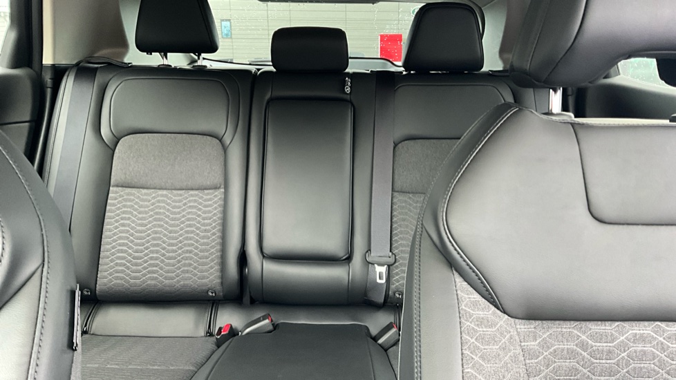Nissan ARIYA 160kW Advance 63kWh 22kWCh 5dr Auto Electric Hatchback - Image 15