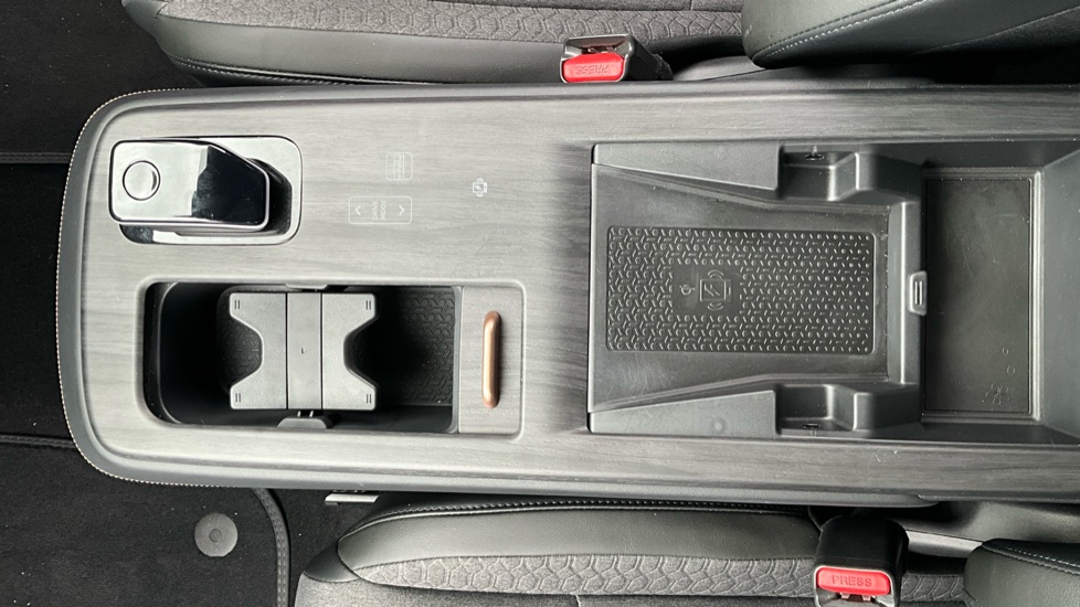 Nissan ARIYA 160kW Advance 63kWh 22kWCh 5dr Auto Electric Hatchback - Image 26