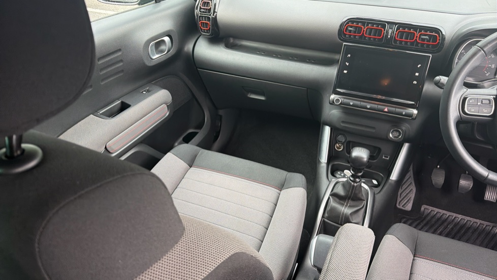 Citroen C3 Aircross 1.2 PureTech 110 Flair 5dr [6 speed] Petrol Hatchback - Image 14