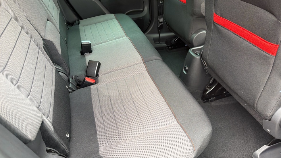 Citroen C3 Aircross 1.2 PureTech 110 Flair 5dr [6 speed] Petrol Hatchback - Image 16
