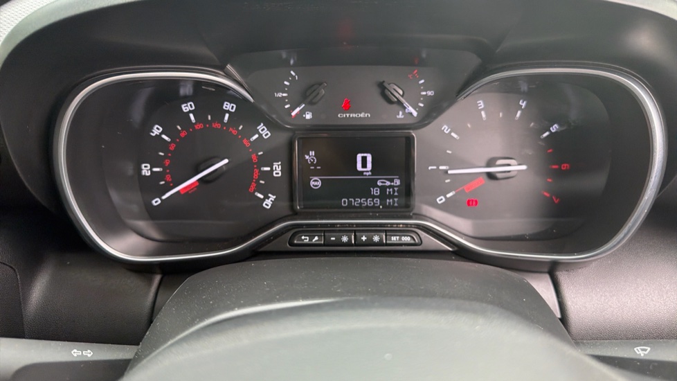 Citroen C3 Aircross 1.2 PureTech 110 Flair 5dr [6 speed] Petrol Hatchback - Image 18